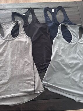 4 Athleta Chi Women’s Racerback Tank Top, XS, PO